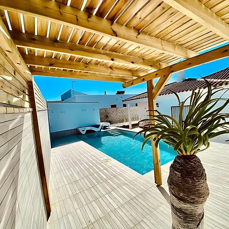 Dos Separados Con Piscina Privada Cada Uno - Perfectos Grupos Grandes Cerca Del Pueblo *